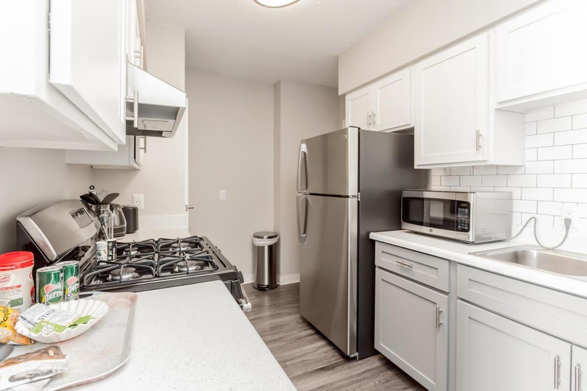 Bargain Memphis Apartment W Hdtv & Wifi 외부 사진
